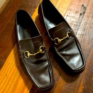 Men’s Gucci loafer. Size 8 1/2 D.